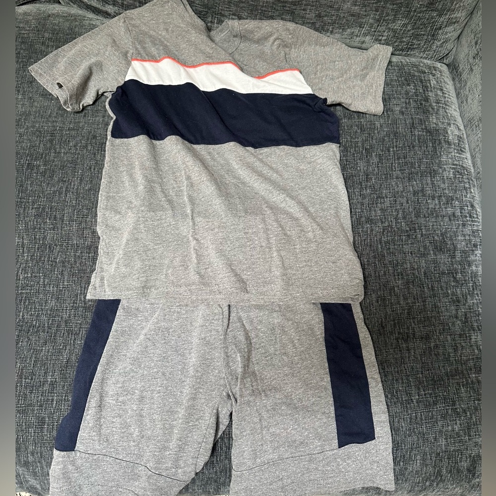 Children’s Place play outfit